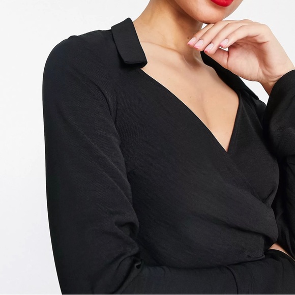 ASOS DESIGN 70s drape front wrap midi dress in black - Picture 2 of 3